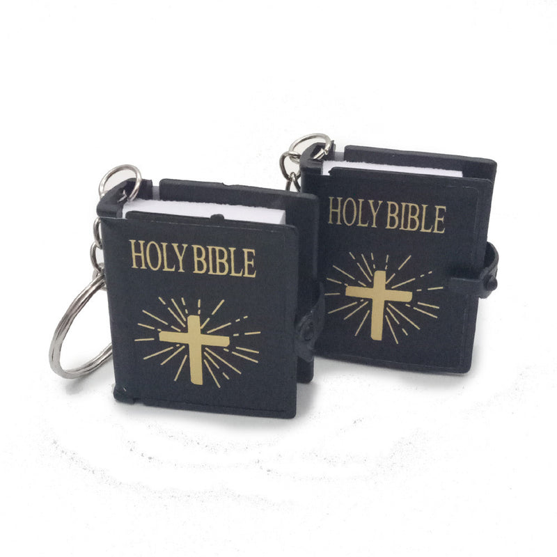 Mini English HOLY BIBLE Key Chains Real Paper Readable Bible Christian Keyrings Car Key Chains Bag Ornaments Religious Jewelry